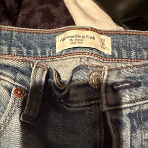 Abercrombie & Fitch Women's Light Blue The Skinny High Rise Jeans